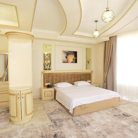 Reikartz Amirun Tashkent Hotel Kültér fotó